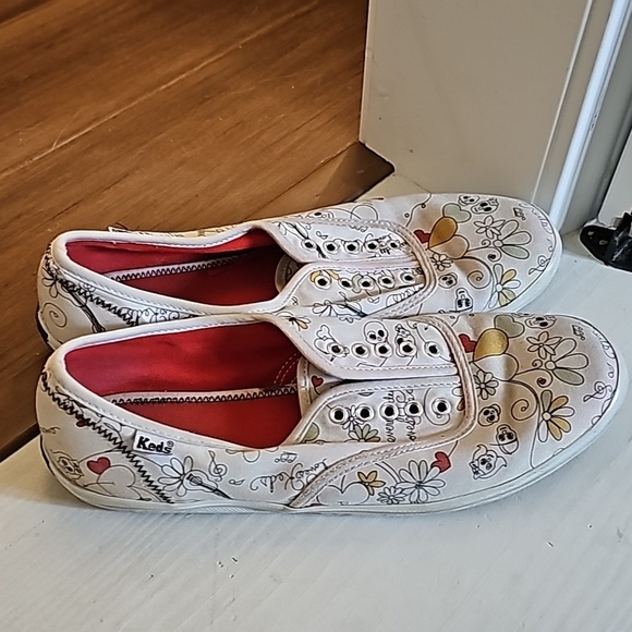KEDS Women’s White Sugar Skull Squiggles Lo-Rise Sneakers! Cute! - Picture 2 of 3